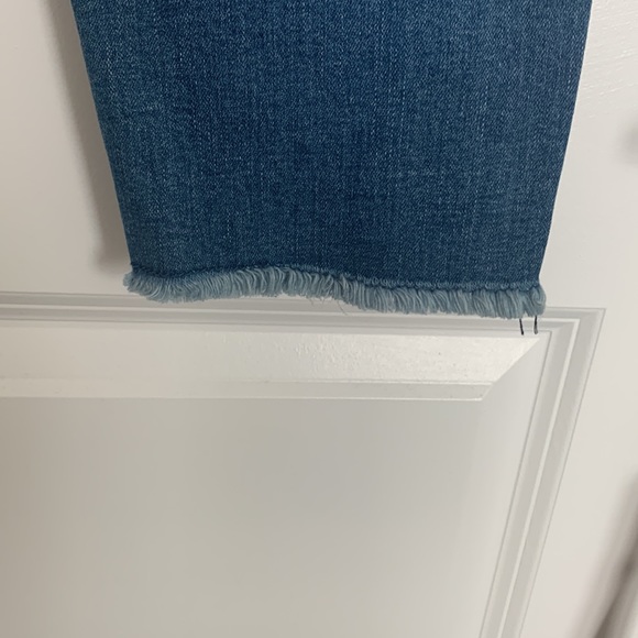 Fray Hem Skinny Jeans - Picture 6 of 7